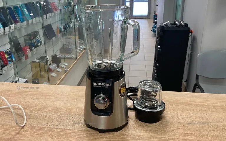 Блендер Redmond RSB-M3422