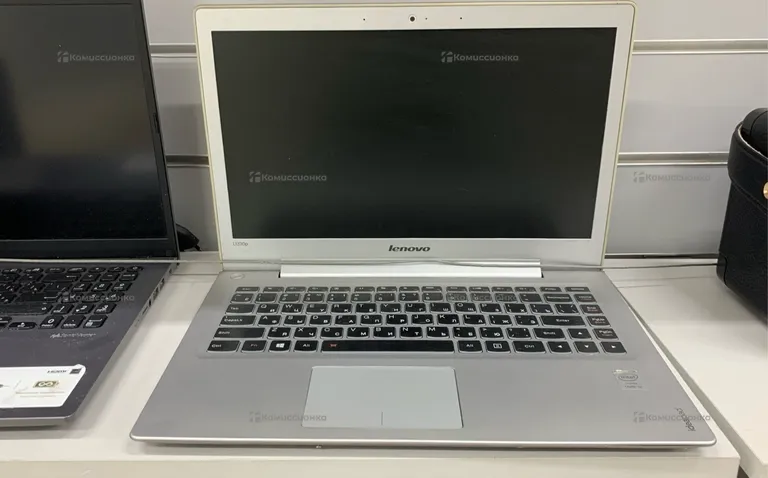 Ноутбук  Lenovo idealPad u330p