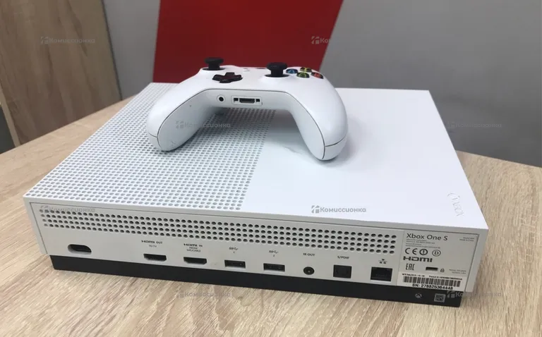Приставка Xbox One S 512 GB