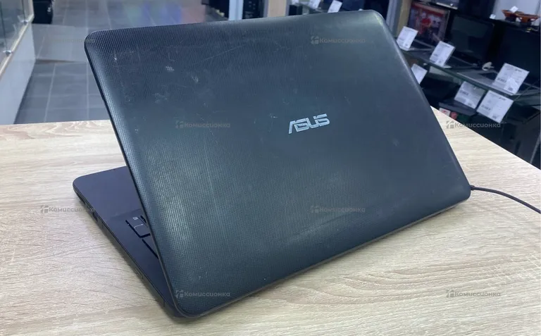 Ноутбук Asus i3-4005U/920M/4RAM/500HDD