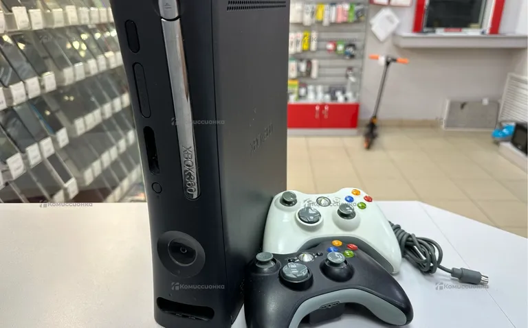 Приставка Xbox 360