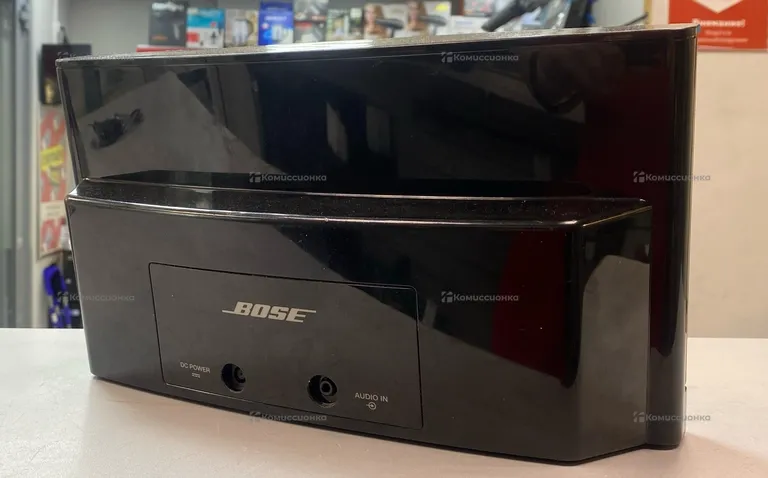 Колонка  Bose Soundock