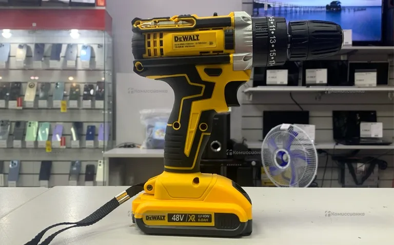 Шуруповёрт DeWalt