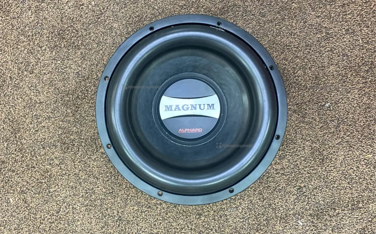 Сабвуфер  magnum D2
