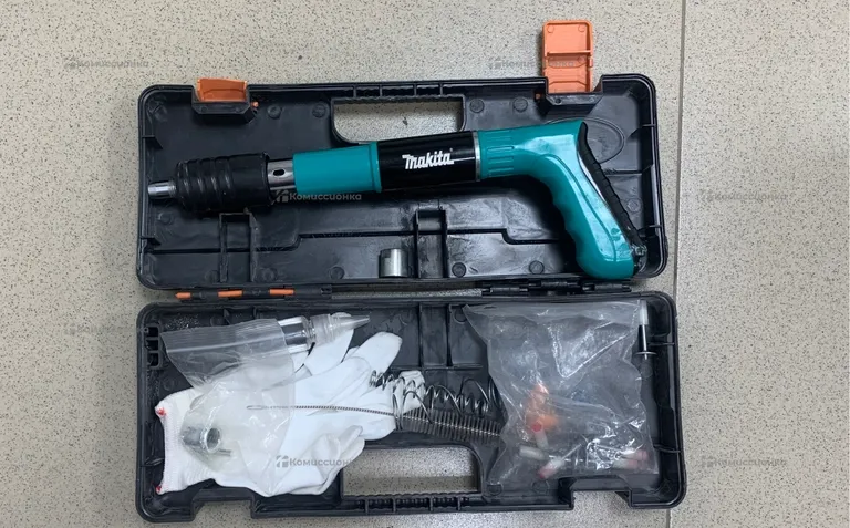 пороховой пистолет Makita