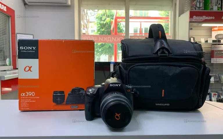 Фотоаппарат  Sony Dslr-A390.  SAL1855