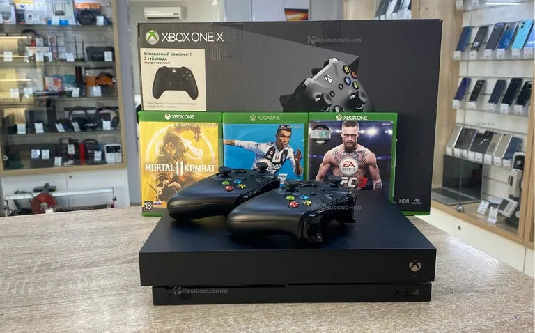 Xbox One X 1 TB