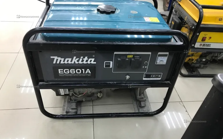Бензиновая электростанция makita EG601A