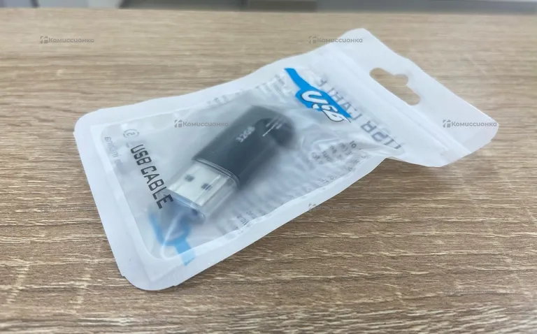 Флешка 4Gb;