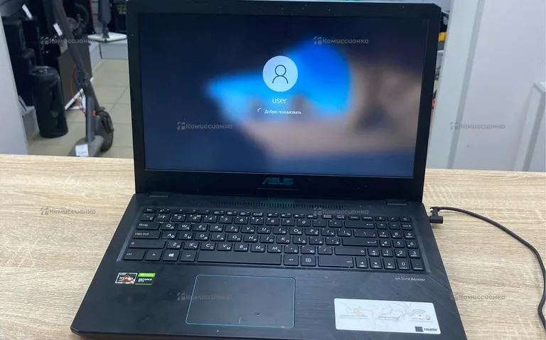 Ноутбук Asus M570D