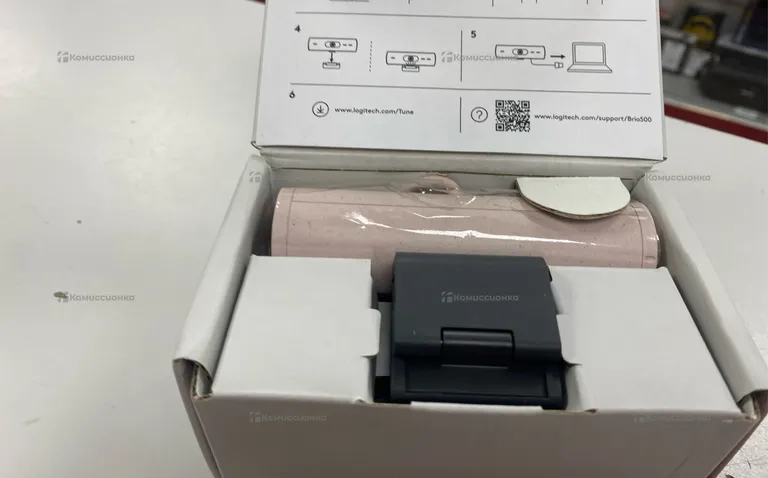 Вебкамера Logitech Brio 500