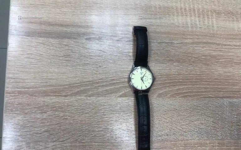 Часы  Gryon g101.11.37