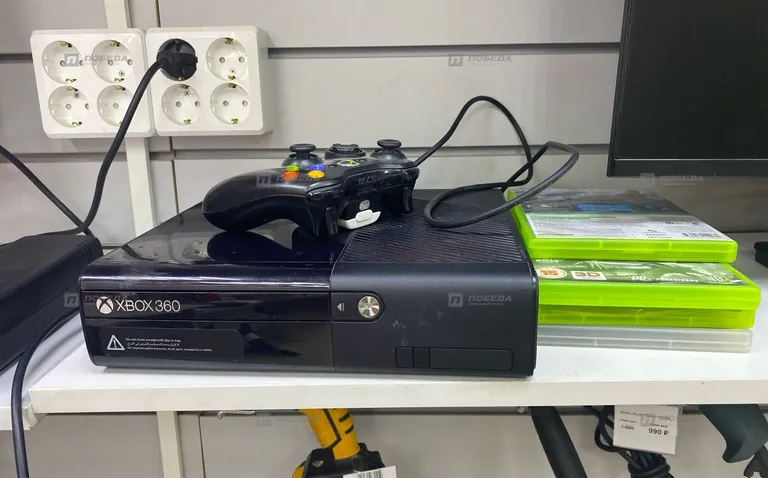 Xbox 360 E (500gb)