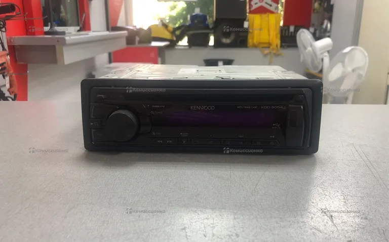 Автомагнитола  Kenwood KDC-3054U