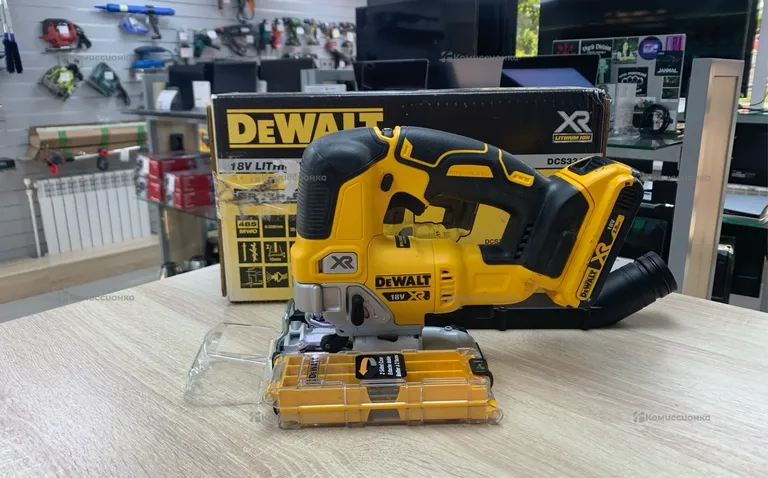 аккумуляторный электролобзик DEWALT DCS334N