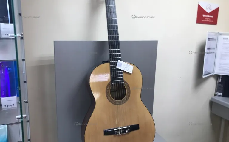 Гитара Hohner HC06