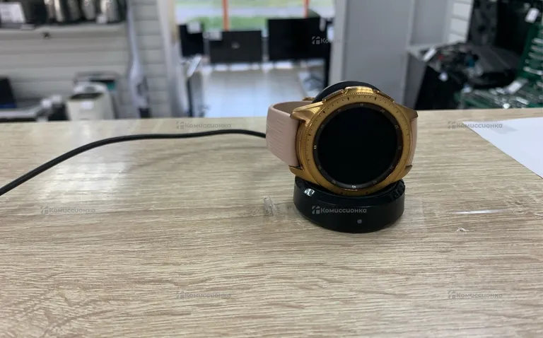 Часы Samsung Galaxy Watch 42mm