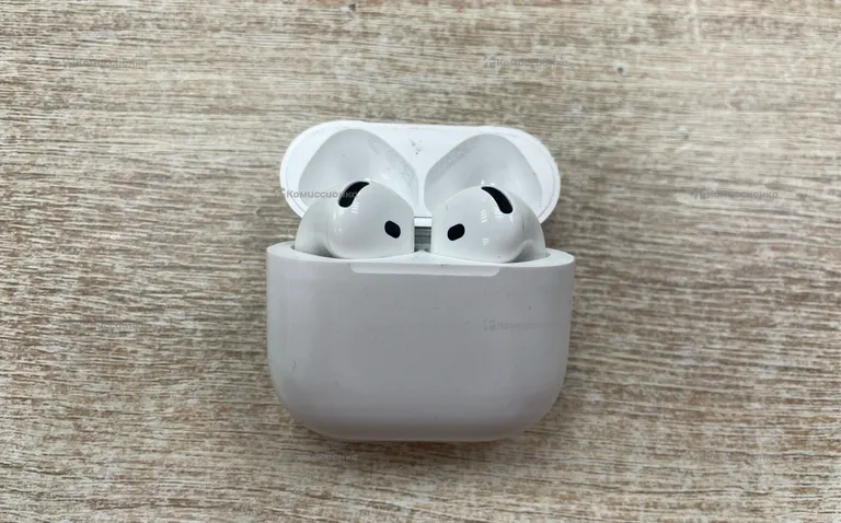 Наушники AirPods 4