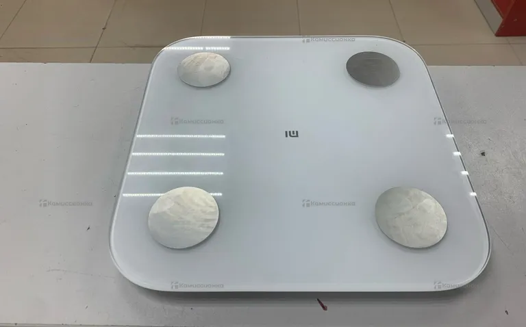Весы  Xiaomi Mi Body Composition Scale 2