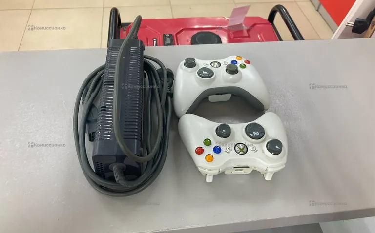 Приставка Xbox 360 60gb (прошитый)