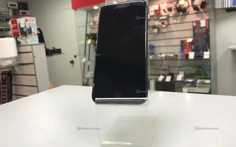 Apple iPhone SE 2020 64Gb.