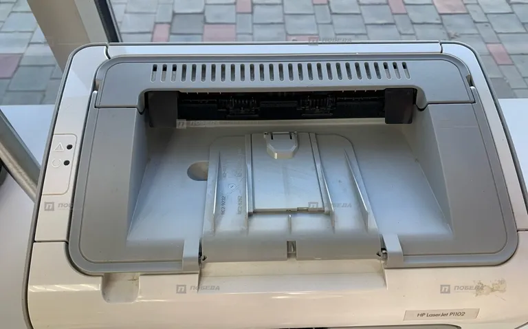 HP LaserJet P1102