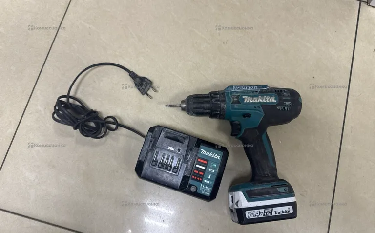 шуроповерт makita df488