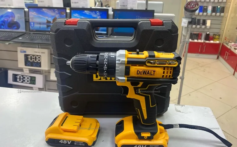 Шуруповерт Dewalt 24 pcs (реп)