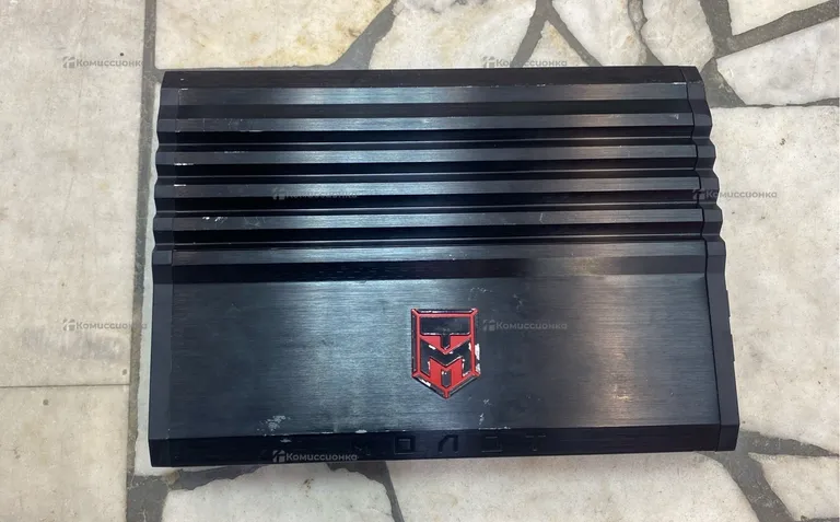 Усилитель  молот 1500