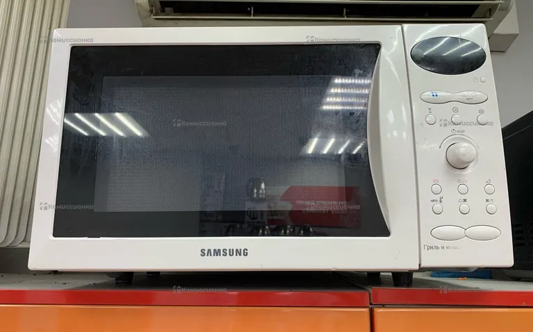 Микроволновая печь Samsung C100R