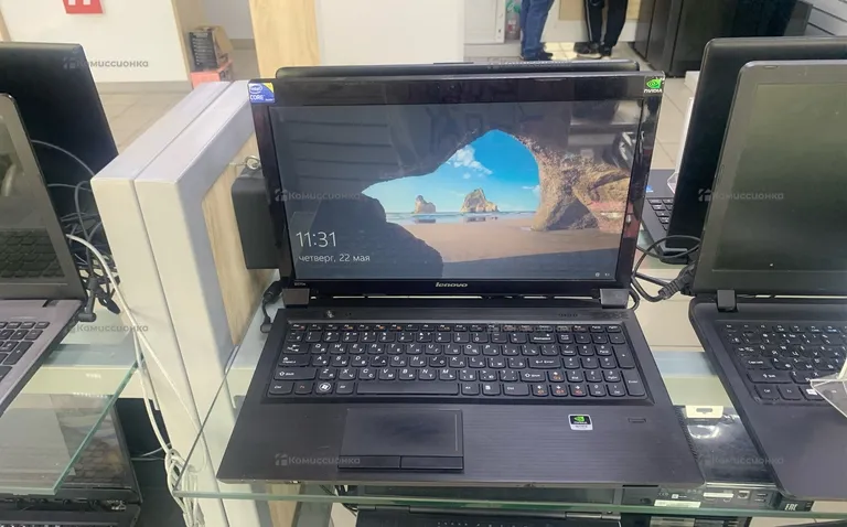 Ноутбук  Lenovo I3070e