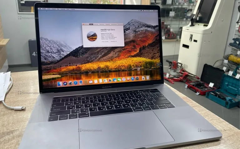 Ноутбук  MacBook Air 2020 i3
