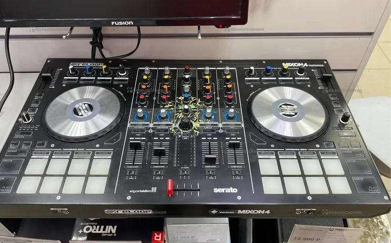 Диджейский пульт DJ Reloop Mixon 4