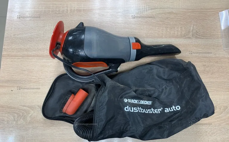 Автомобильный пылесос Black&Decker