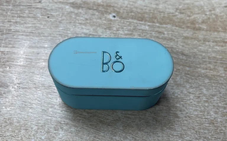 Наушники  B&O Beoplay e8