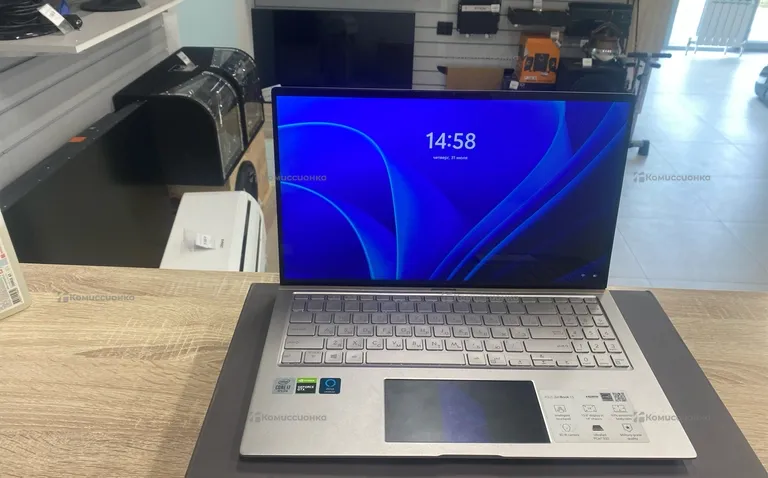 Ноутбук  asus zenbook 15  UX534F