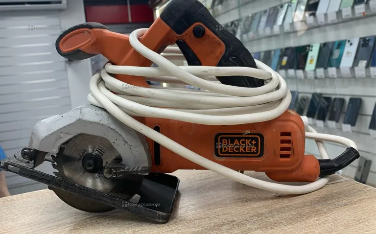 Дисковая мини-пила Black&Decker BES510-QS