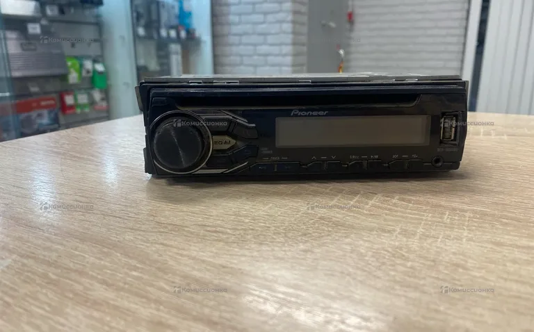 Автомагнитола  pioneer Deh-1800ubg