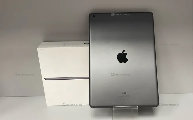 Планшет Apple iPad 8th Gen 32ГБ