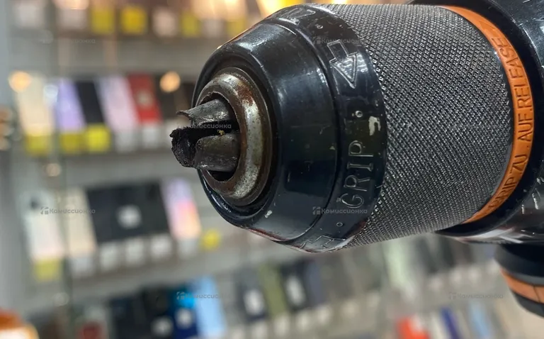 шуруповерт AEG BSB18BL LI-602C