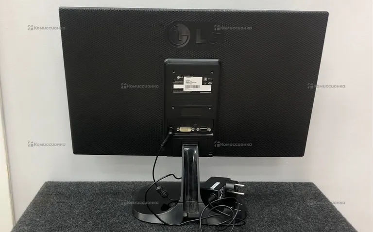 Монитор LG 22MP55D