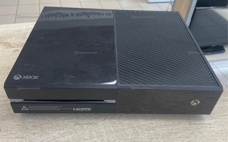 Приставка Xbox One 500Gb