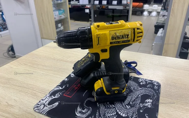 Дрель-Шуруповёрт Dewalt DCD710