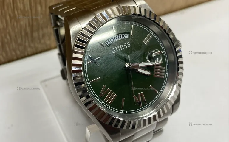 Часы  GUESS GW0265G10