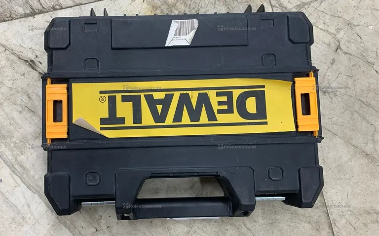 Лазерный уровень DeWalt (реп)