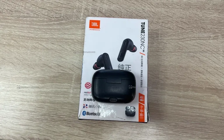 Наушники  JBL TUNE 230NC