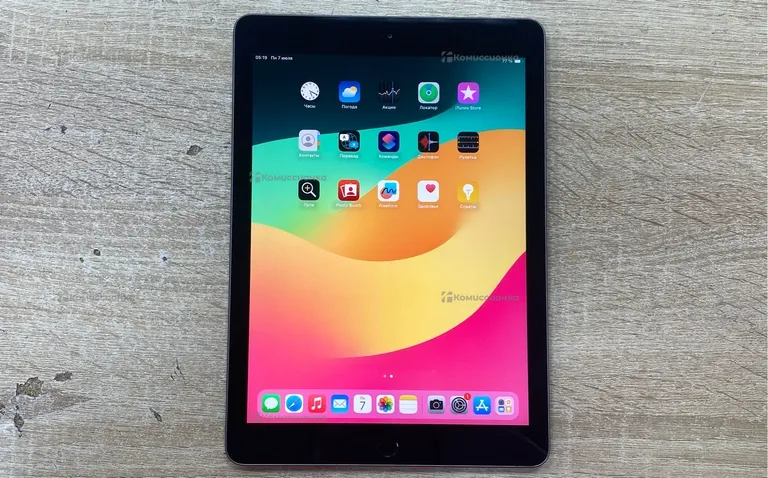 Планшет Apple iPad 6 32Gb Wi-Fi