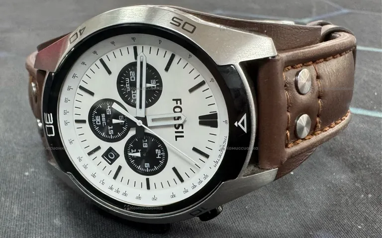 Часы Fossil CH2890