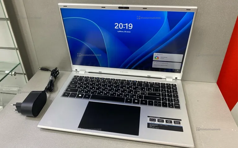 Ноутбук Dexp Aquilon C15