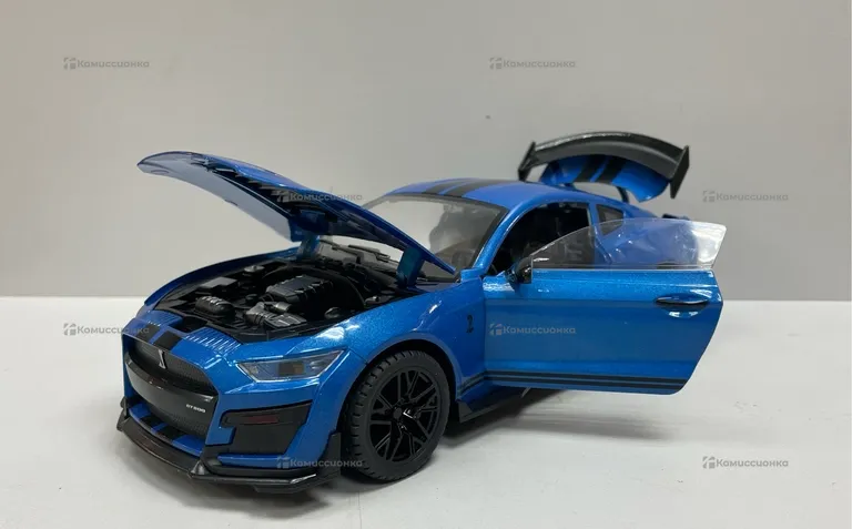 Автомобиль Ford Mustang Shelby GT500
